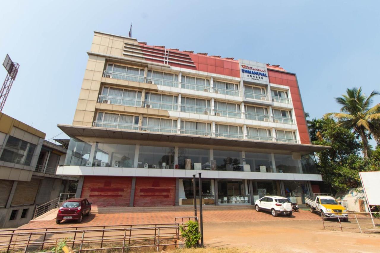 Отель Miracle Residency Kizhake Chalakudi Экстерьер фото